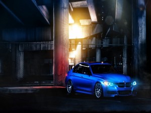 Un bonito BMW 335i F30 de color azul