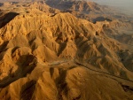 Vista del Valle de las Reinas (necrópolis del antiguo Egipto)
