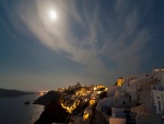 Luna llena sobre Oia (Santorini, Grecia)