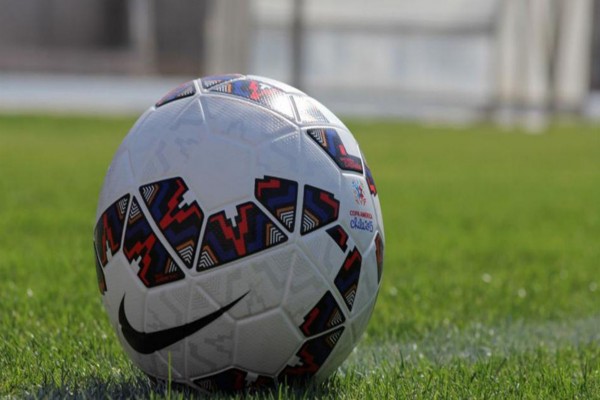 Cachaña, el balón oficial de la "Copa América 2015"