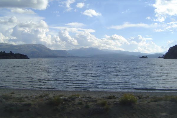 Lago Aluminé (provincia del Neuquén, Argentina)