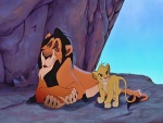 Simba junto a su tío Scar (El Rey León)