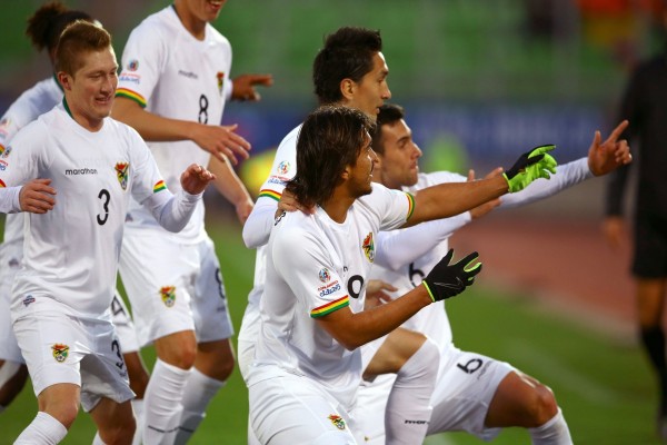 Bolivia gana a Ecuador (3-2) en la "Copa América Chile 2015"