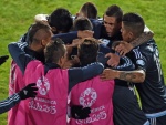Abrazo de los jugadores argentinos tras ganar a Uruguay "Copa América 2015"