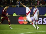 Gol de Claudio Pizarro (Perú) a Venezuela "Copa América Chile 2015"