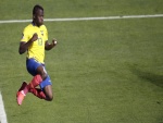 El jugador ecuatoriano Enner Valencia saltando en la "Copa América 2015"