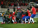 Jugadores chilenos celebrando su paso a semifinales "Copa América Chile 2015"