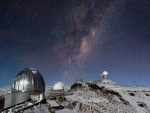 Vía Láctea sobre el observatorio de La Silla (Chile)