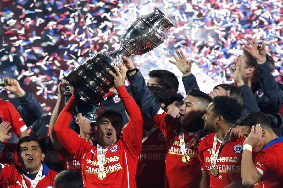 Chile alzando la "Copa América Chile 2015"