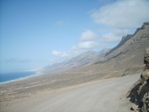 Vista lejana de la playa El Cofete (Fuerteventura)