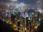 Hong Kong iluminada en la noche