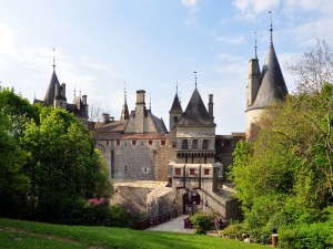 Entrada al castillo de La Rochepot