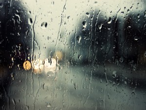Lluvia tras la ventana