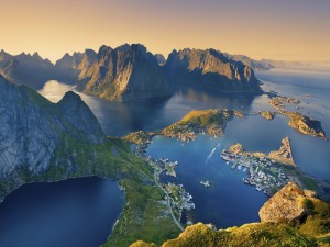 Islas Lofoten situadas en la provincia de Nordland, Noruega