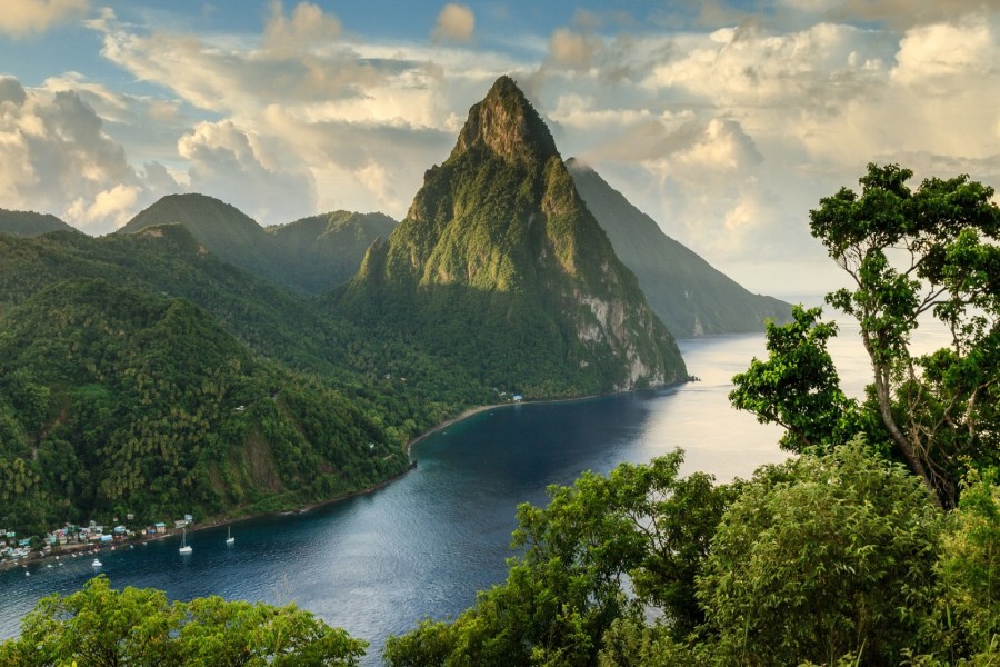 Montañas Pitons (isla de Santa Lucía)