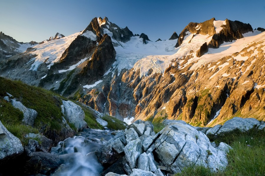 Río de montaña