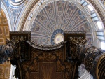 Baldaquino de San Pedro bajo la cúpula (Basílica de San Pedro)