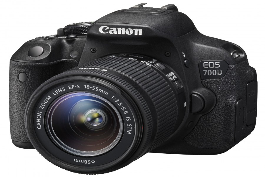 Cámara Canon EOS 700D