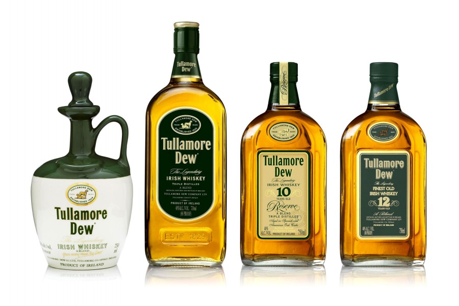 Varias botellas de whisky Irish