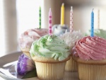 Ricos cupcakes para celebrar un cumpleaños