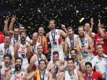 Felipe VI celebrando el triunfo de España en el EuroBasket 2015