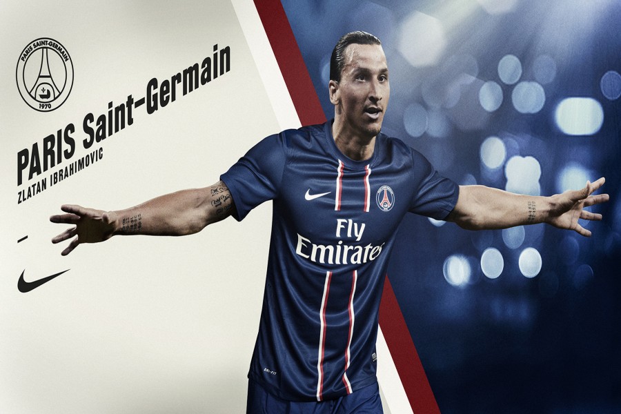 Zlatan Ibrahimović con la camiseta del París Saint-Germain