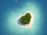 Embarcación hacia una isla con forma de corazón