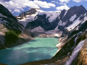 Lago de un glaciar