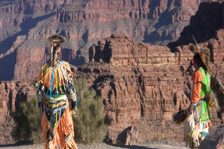 Indios nativos americanos en el Gran Cañón