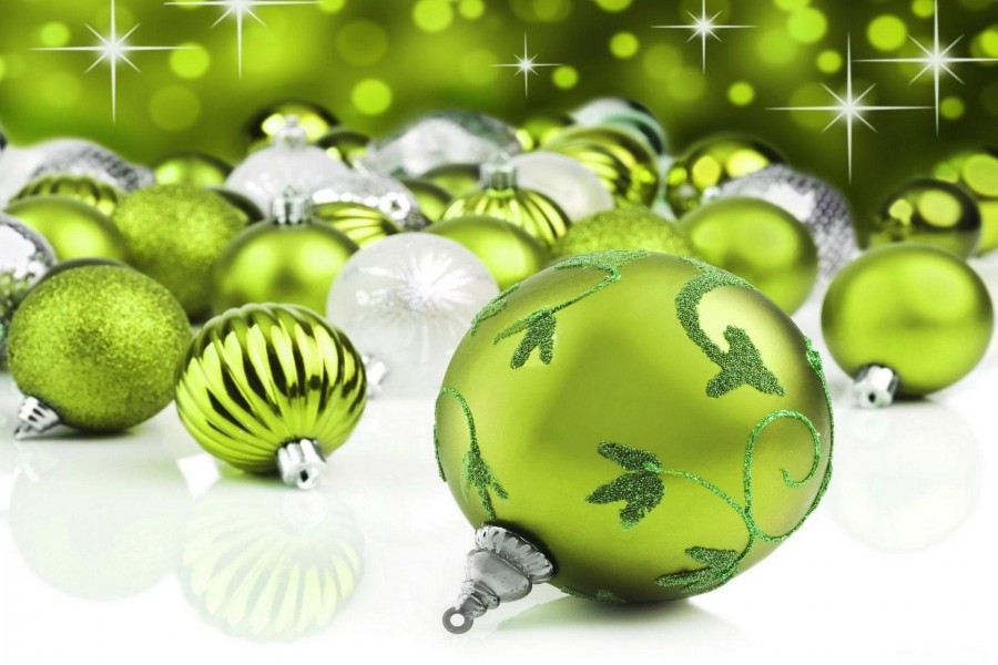 Bolas navideñas de color verde