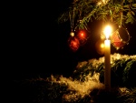 Vela en el árbol de Navidad