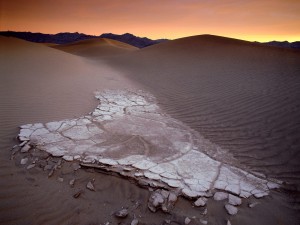 Tierra seca en el Parque Nacional Valle de la Muerte