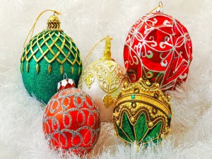 Bolas de Navidad de varios colores