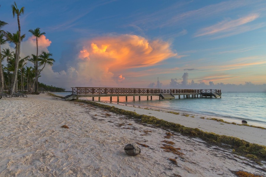 Amanecer en el muelle