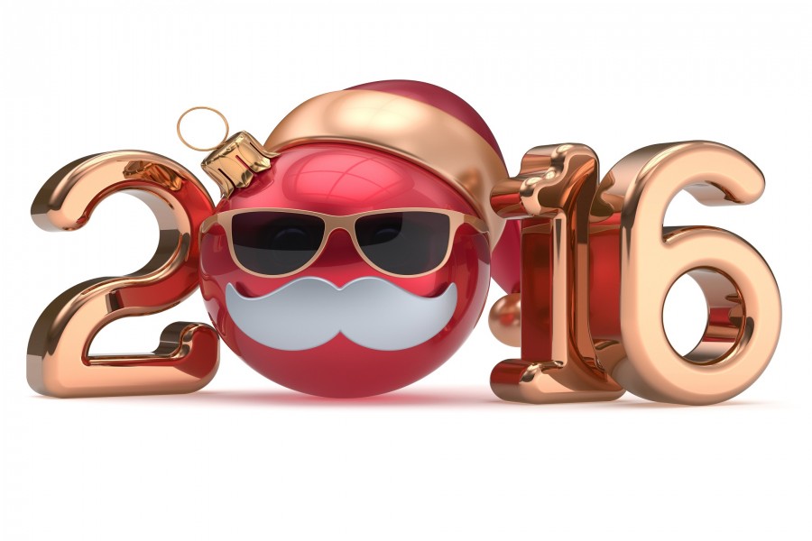 El Nuevo Año 2016 con gorro, gafas y bigotes