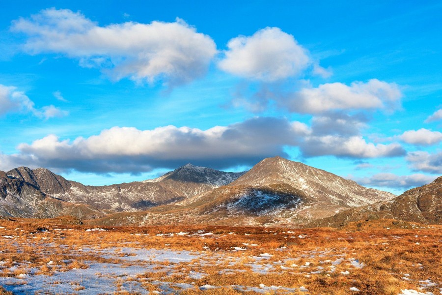 Nubes sobre las montañas