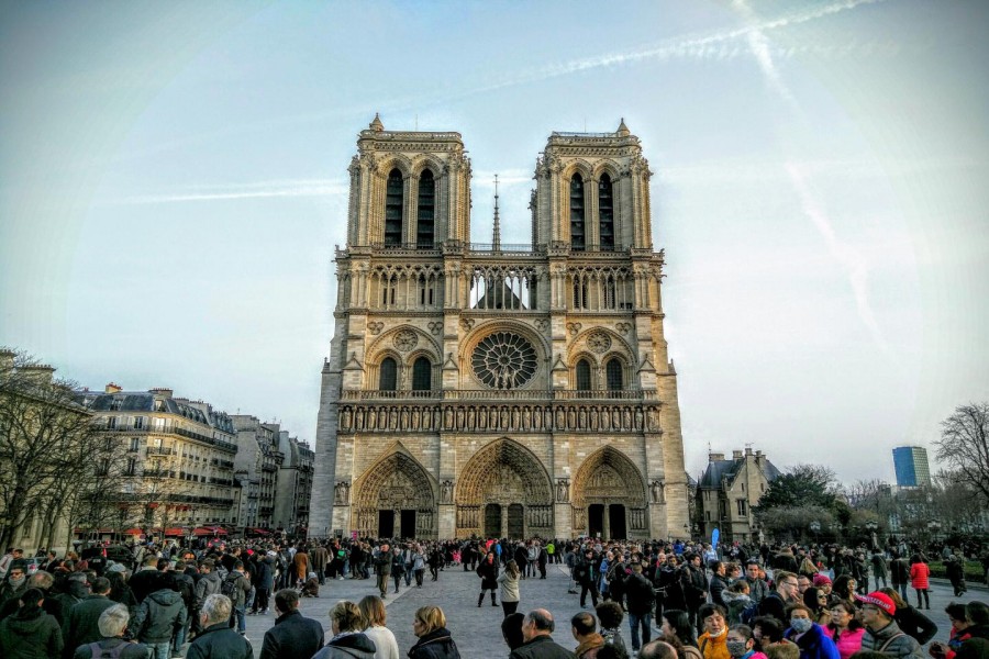 Fachada de la catedral Notre-Dame de París