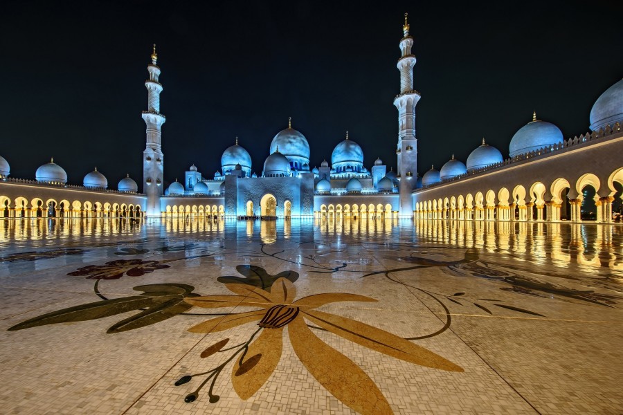 Noche en la Mezquita Sheikh Zayed (Abu Dhabi, Emiratos Árabes Unidos)