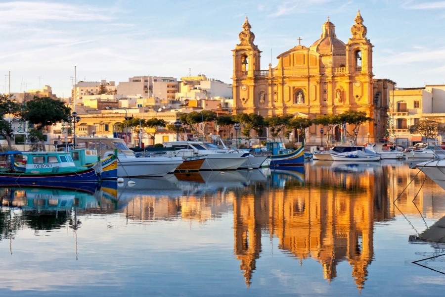 Yates en costa Valletta capital de Malta