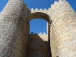Puerta de entrada a la ciudad amurallada de Ávila