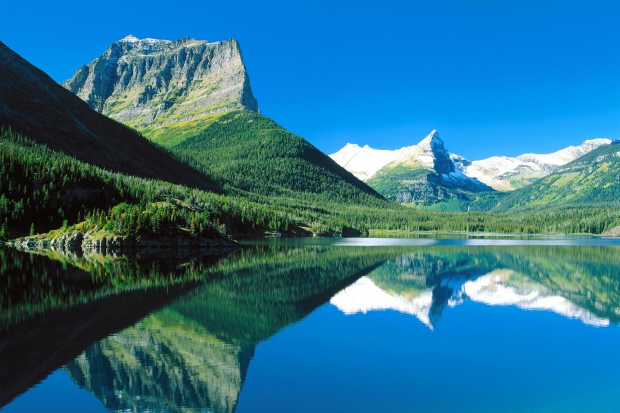 Lago Saint Mary en el Parque Nacional Glacier (Montana)