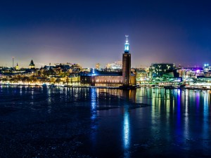 Vista nocturna de Estocolmo