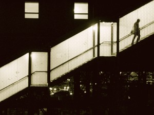 Subiendo las escaleras de una estación de Boston