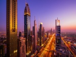 Bonito amanecer en Dubai