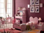 Hermosa habitación rosa para una niña