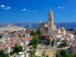Vista de Segovia y su Catedral (España)