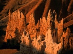Sol iluminando las rocas del Parque Nacional Bryce