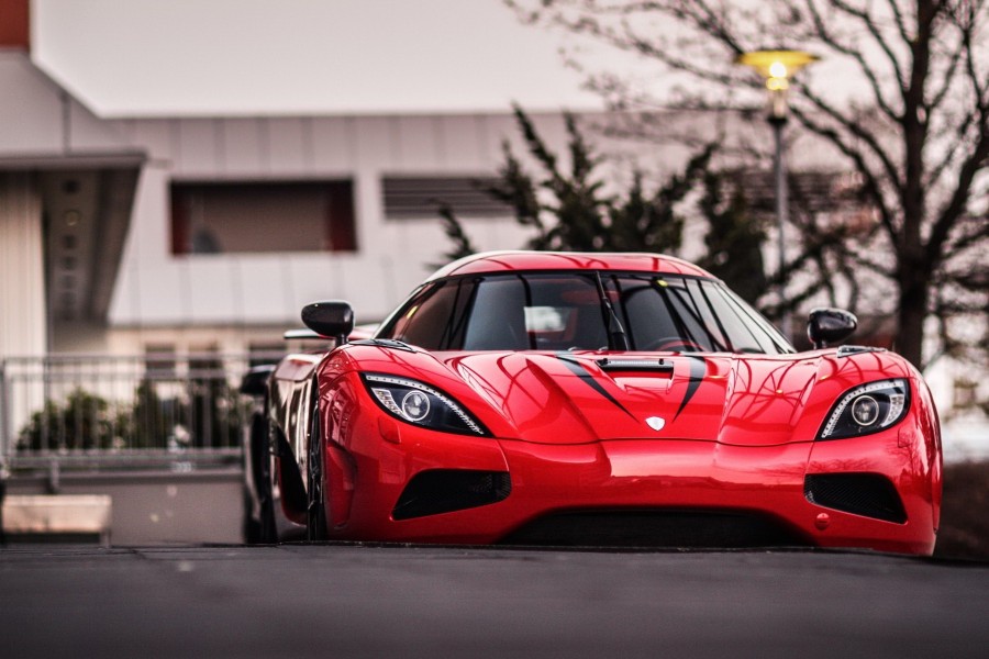 Koenigsegg Agera de color rojo