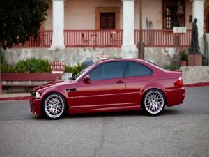 BMW M3 de color rojo