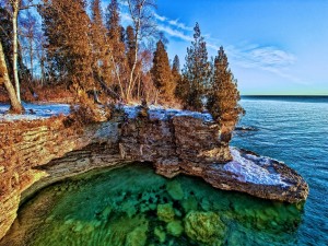 Aguas transparentes en el lago Michigan
